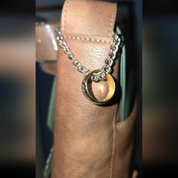 Brand New! Her Universe The Lord Of The Rings Lorien Leaf Messenger Bag - Picture 3 of 7